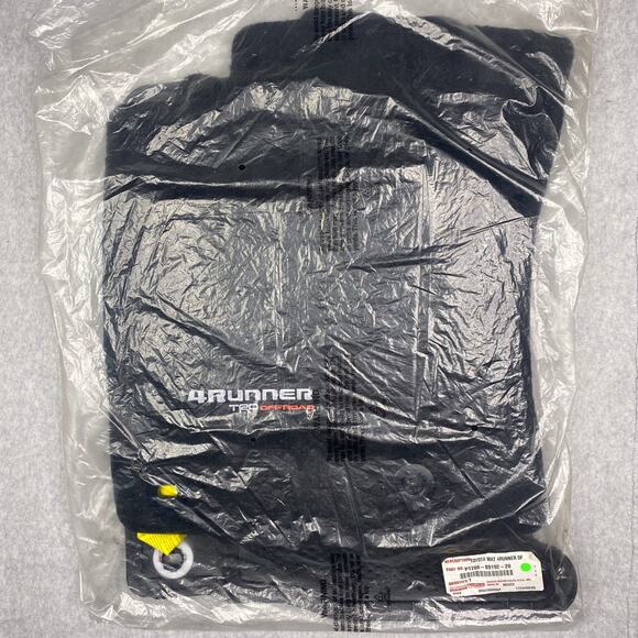 New OEM Toyota 4Runner Floor Mats 2017-2024 4pc Set TRD Off Road PT208-89192-20 - Picture 4 of 5